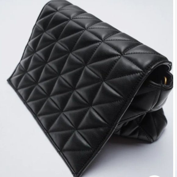 Zara Black Quilted Shoulder Bag with Gold Chain - Picture 3 of 8